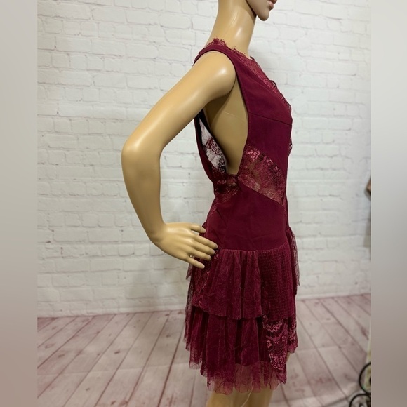 FREE PEOPLE “Dove Dress” Partial sheer Lace Drop waist tiered Skirt Size 10 GUC - Picture 4 of 16